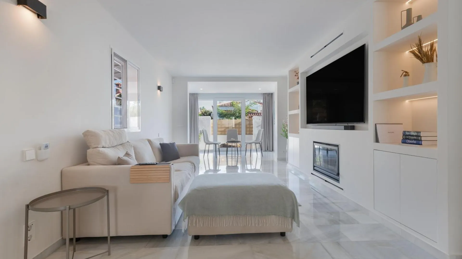 Luxurious And Modern Family Home Málaga