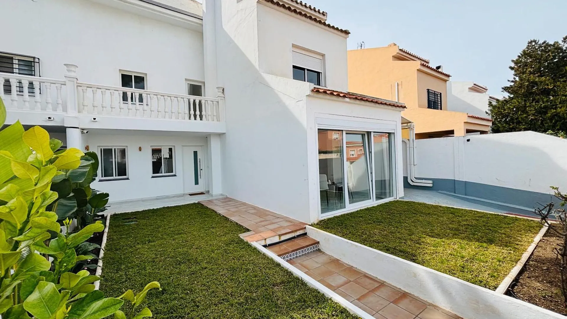 Luxurious And Modern Family Home Málaga 0*,  İspanya