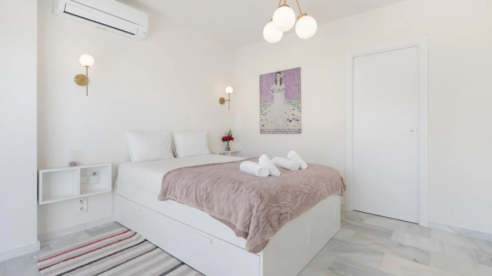 Villa Luxurious And Modern Family Home Málaga